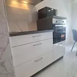 Mias Luxury 아파트 *