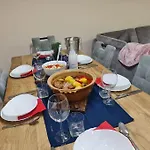 Mias Luxury 아파트