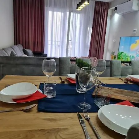 Mias Luxury 아파트