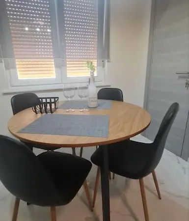 Mias Luxury Apartment