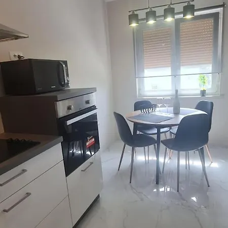 Mias Luxury Apartment