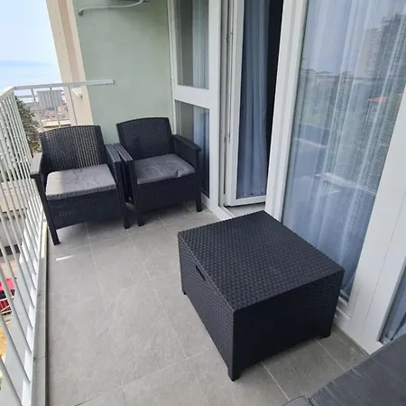 Mias Luxury
