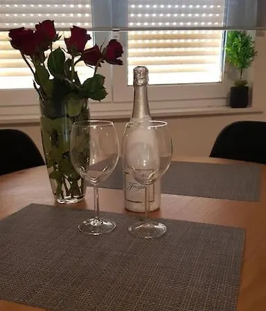 Mias Luxury דירה רייקה