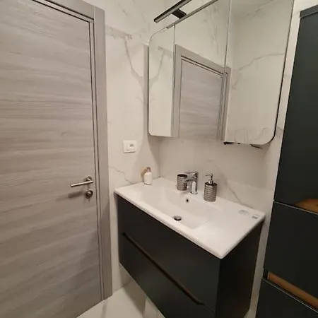 דירה Mias Luxury רייקה