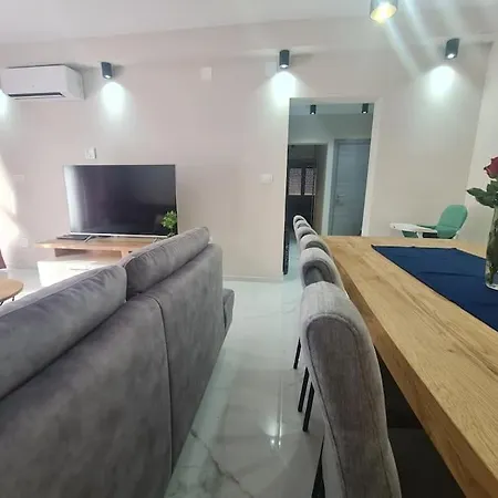 Mias Luxury דירה *
