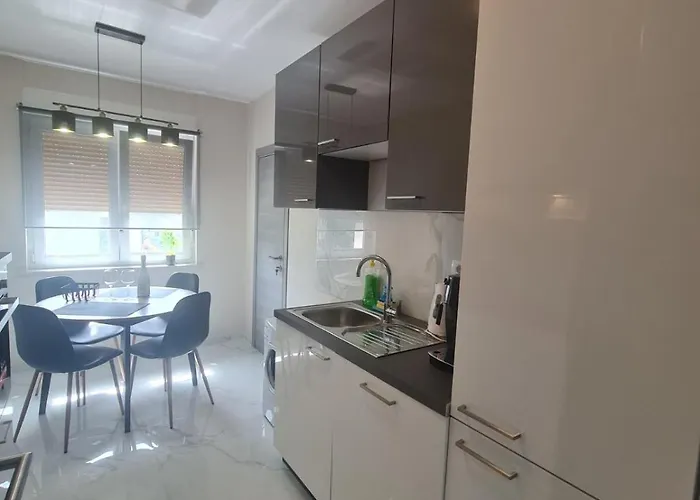 Διαμέρισμα Mias Luxury *