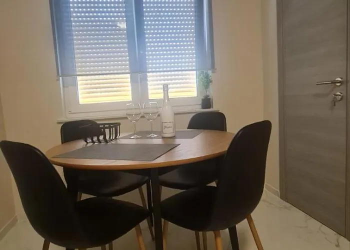 Διαμέρισμα Mias Luxury *